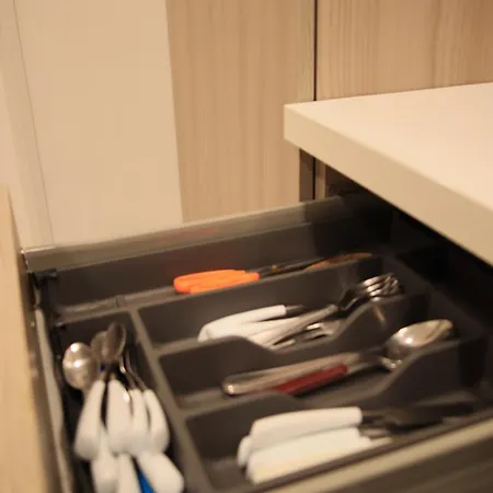 Luxury Brilliant Sisters Pompeji