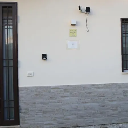 Luxury Brilliant Sisters Pompei