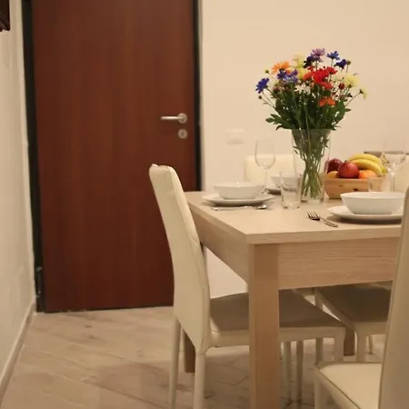 Luxury Brilliant Sisters Apartment