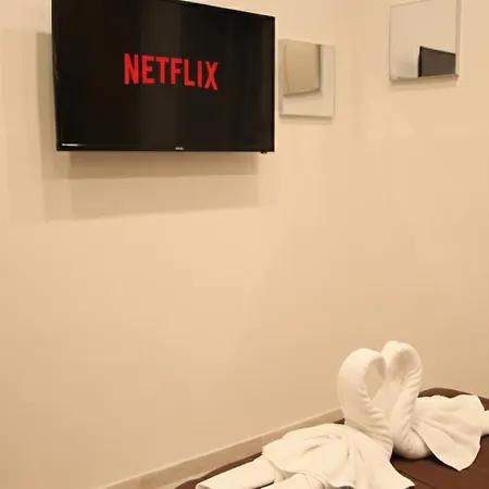 Luxury Brilliant Sisters