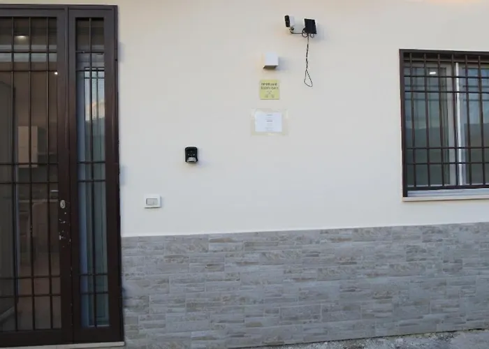 Luxury Brilliant Sisters Pompeji